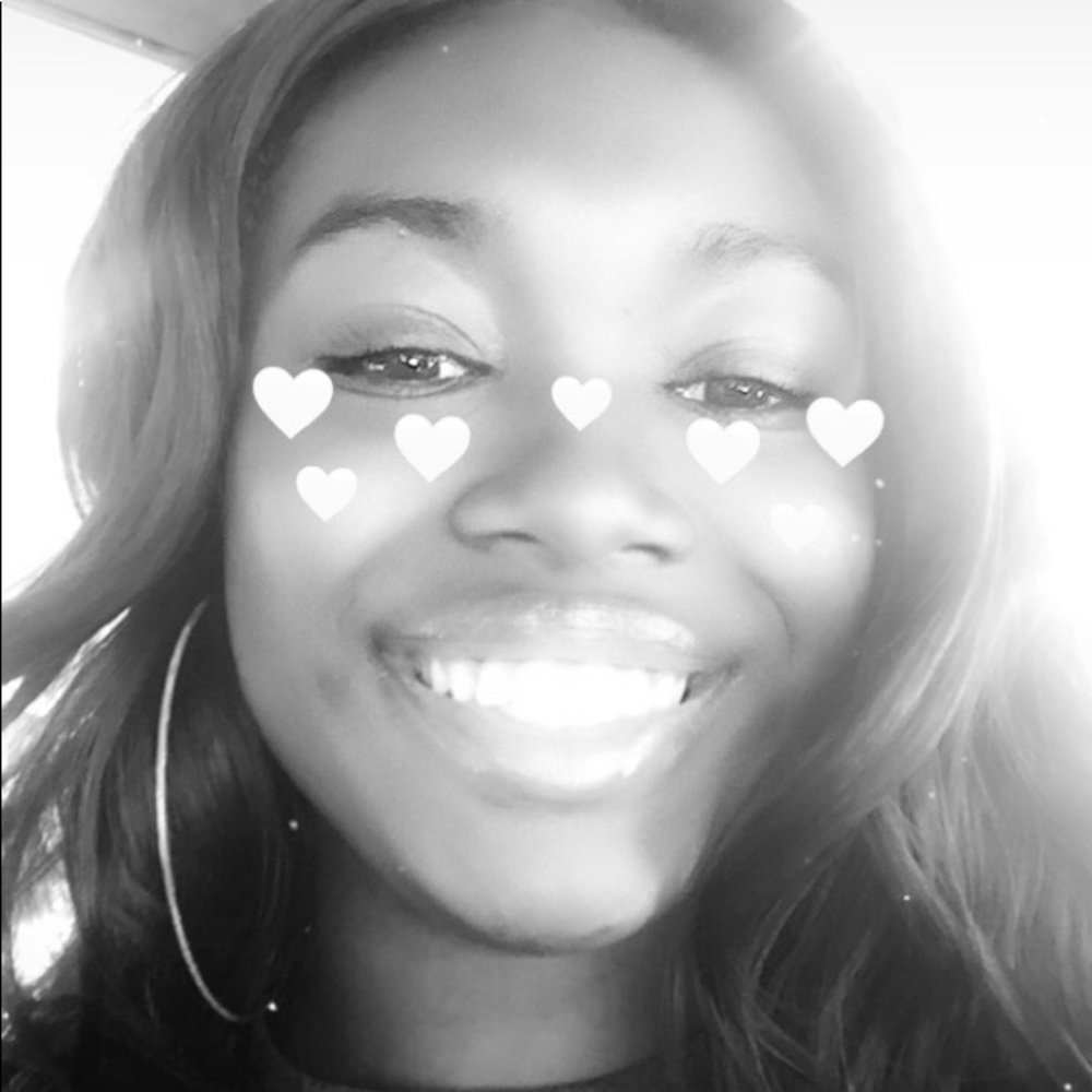 Meet your Posher, Jasmine